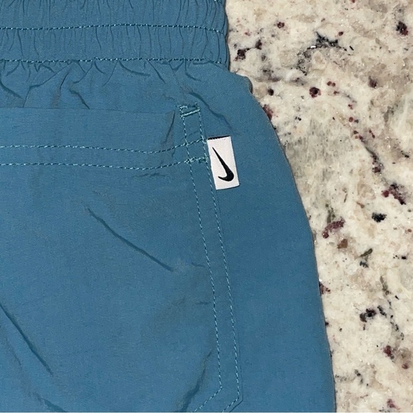 Nike Swim Shorts Teal Blue Green Size Small Lined Men’s 4” Inseam NESSB636-344 - Picture 4 of 9